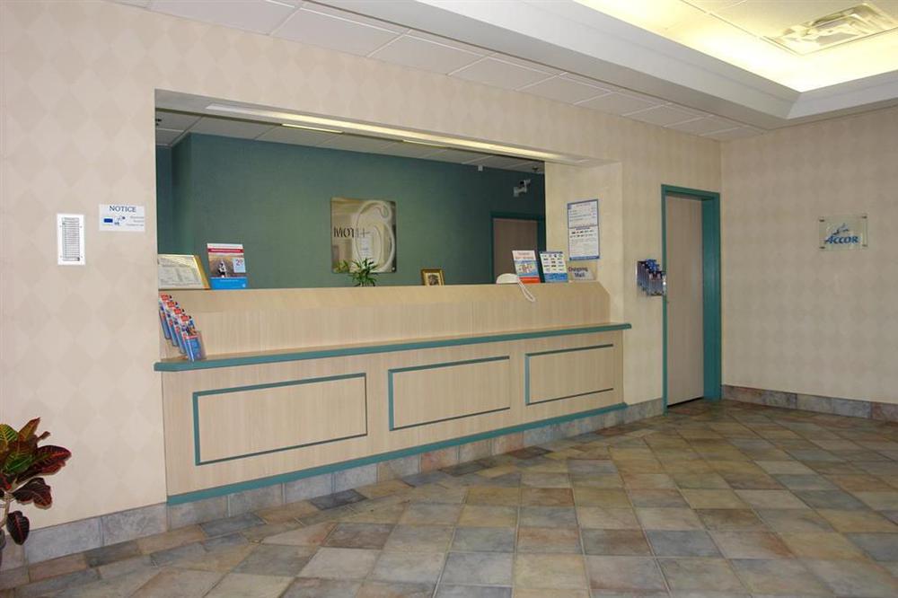 Motel 6-Tewksbury, Ma - Boston 내부 사진